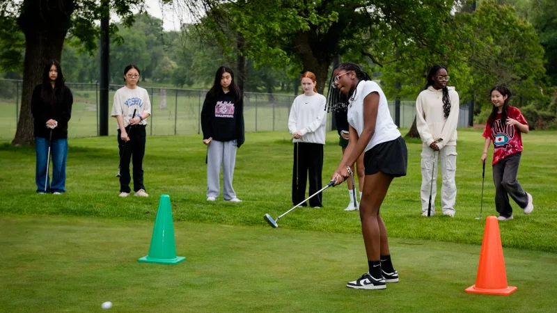 5.13.25_Golf_GirlsForward_JuniorGolfCenter_SeanJamar56 (1)